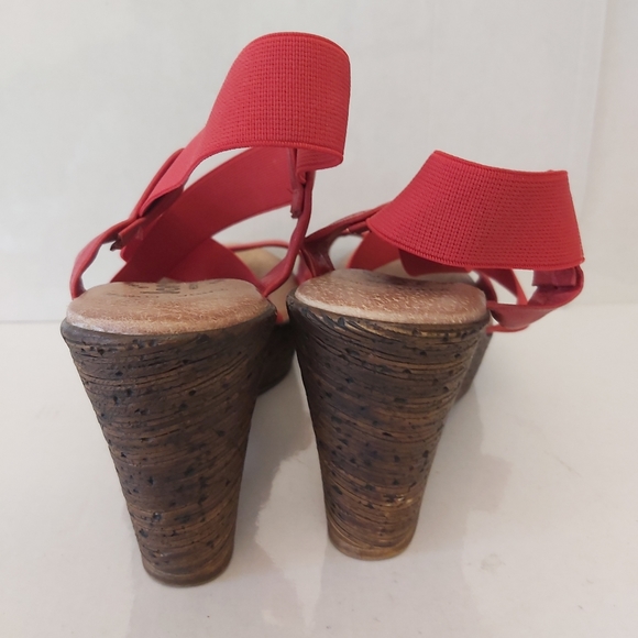 Jordana Red Heels **PERFECT FOR EVERYDAY** - Picture 10 of 10